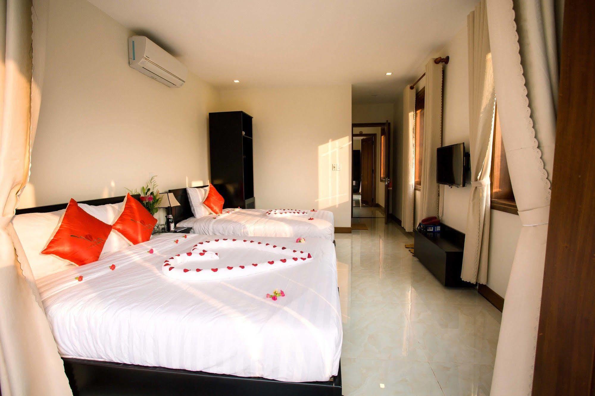 New Sunshine Homestay Hội An Buitenkant foto